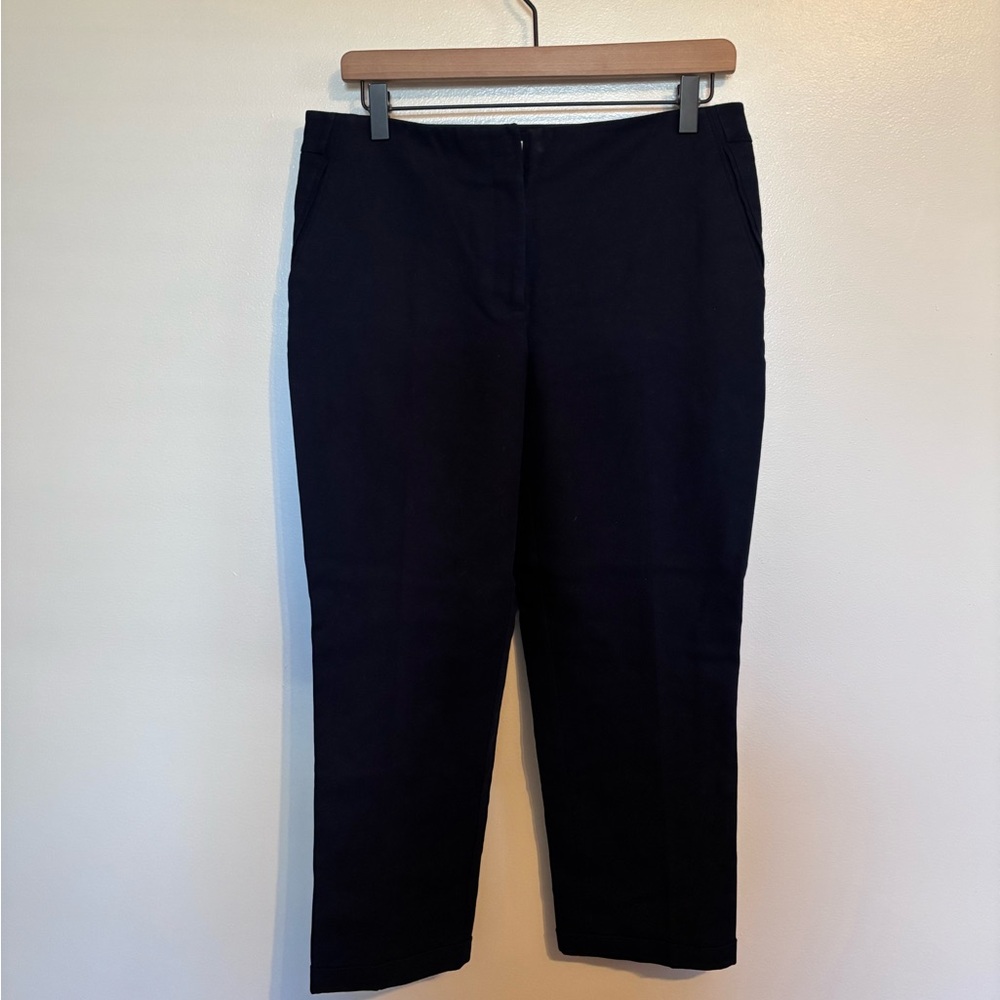 Chicos So Slimming dress pants in cropped length size 0.5, fits as a size 6